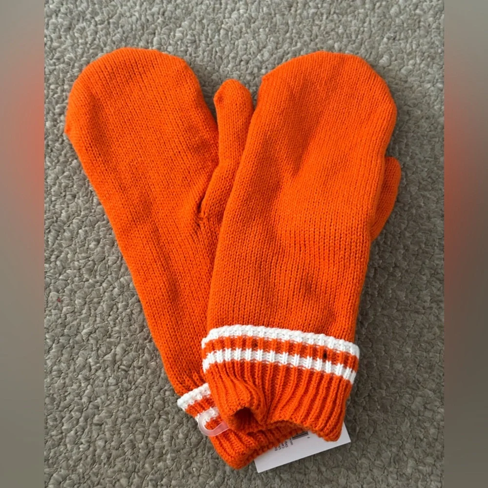 NWT New Adult Orange Knit Mittens